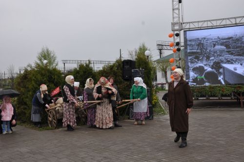 Җиңү көненә багышланган  парад һәм бәйрәм митингы Шәмәрдәндә дә  тантаналы шартларда үтте