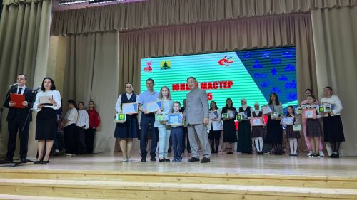 Бүген Сабада балалар техник иҗатына ярдәм итү һәм үстерү буенча район фестивале узды (фоторепортаж)