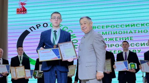 Бүген Сабада балалар техник иҗатына ярдәм итү һәм үстерү буенча район фестивале узды (фоторепортаж)