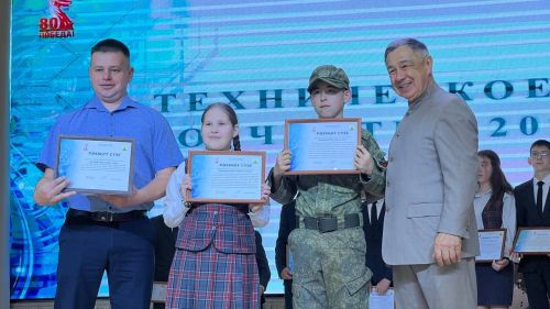 Бүген Сабада балалар техник иҗатына ярдәм итү һәм үстерү буенча район фестивале узды (фоторепортаж)