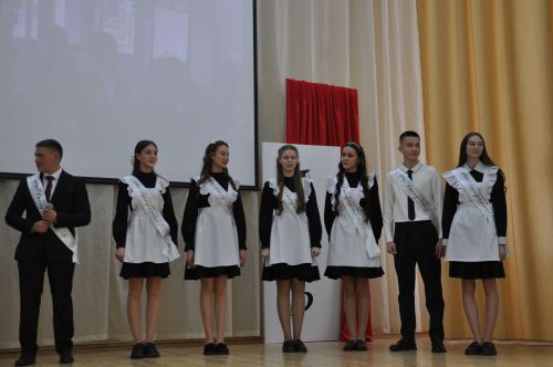 «Соңгы кыңгырау”   – яшьлек,  ак хыяллар, якты киләчәк бәйрәме...
