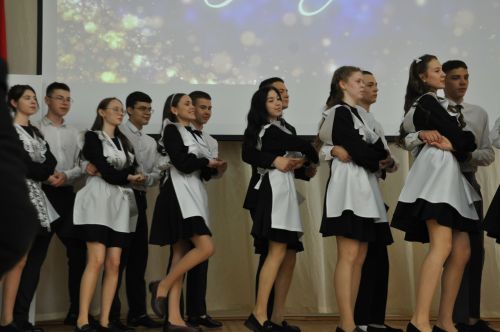 «Соңгы кыңгырау”   – яшьлек,  ак хыяллар, якты киләчәк бәйрәме...
