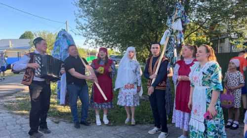Гимназиясе коллективы Сабада бирнә җыйды
