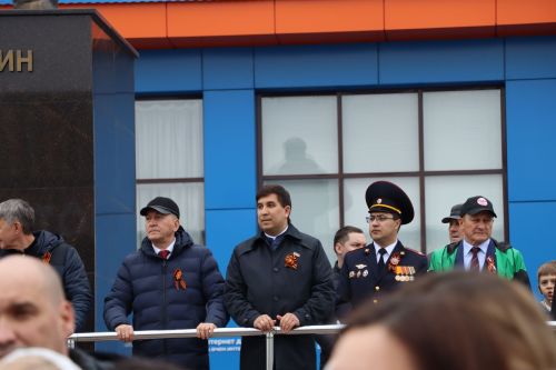 Бүген Сабада Җиңү бәйрәме узды (фоторепортаж)