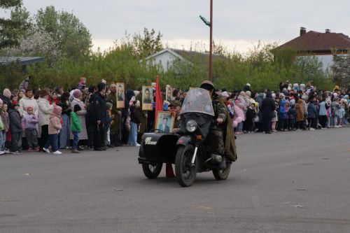 Бүген Сабада Җиңү бәйрәме узды (фоторепортаж)