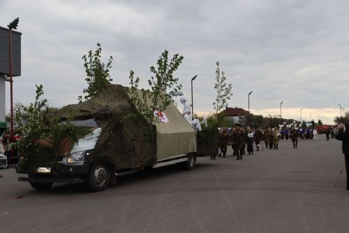 Бүген Сабада Җиңү бәйрәме узды (фоторепортаж)
