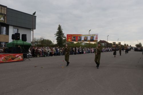 Бүген Сабада Җиңү бәйрәме узды (фоторепортаж)