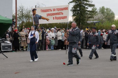 Бүген Сабада Җиңү бәйрәме узды (фоторепортаж)