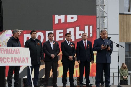 Бүген Сабада Җиңү бәйрәме узды (фоторепортаж)