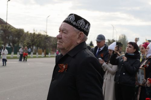 Бүген Сабада Җиңү бәйрәме узды (фоторепортаж)