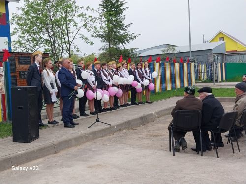 Югары Симет авылында Җиңү көненә багышланган митинг узды