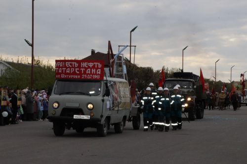 Бүген Сабада Җиңү бәйрәме узды (фоторепортаж)