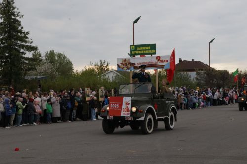 Бүген Сабада Җиңү бәйрәме узды (фоторепортаж)