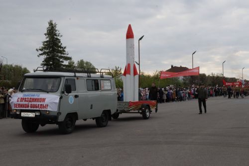 Бүген Сабада Җиңү бәйрәме узды (фоторепортаж)