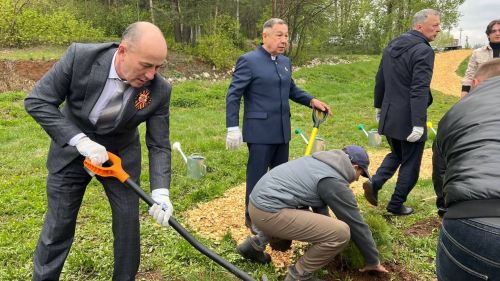 Бәйрәм көнне «Ямьле Саба» яр буенда 140 төп агач утыртылды