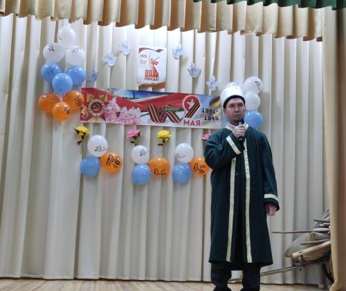 Юлбат авылында Җиңү бәйрәмендә батыр сугышчыларыбыз истәлегенә «Хәтер бакчасы»нда агачлар утырттылар