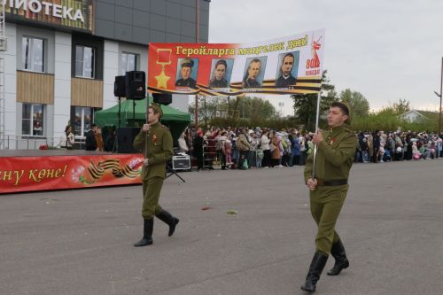 Бүген Сабада Җиңү бәйрәме узды (фоторепортаж)