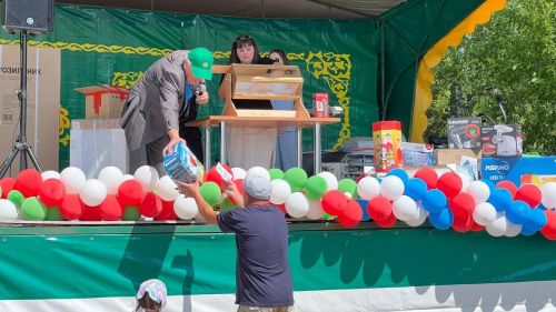 «Бүләк оту - бәхет эше», ди Сабантуйда ике зур призга ия булган Рамил Гарифуллин