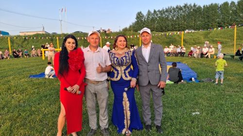 Тимершыкта узган Сабантуйны танылган сәхнә йолдызлары чыгышы бизәде