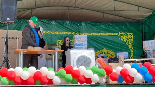 «Бүләк оту - бәхет эше», ди Сабантуйда ике зур призга ия булган Рамил Гарифуллин