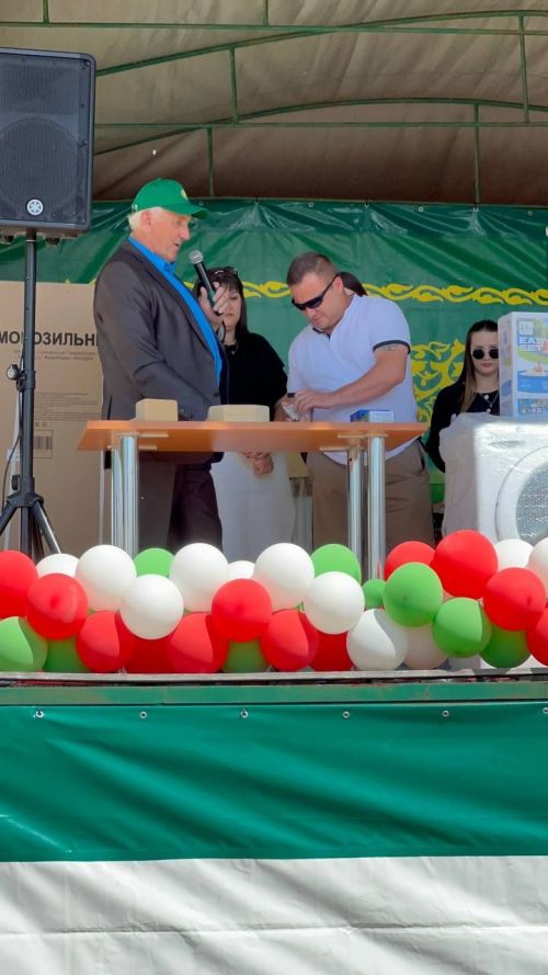 «Бүләк оту - бәхет эше», ди Сабантуйда ике зур призга ия булган Рамил Гарифуллин