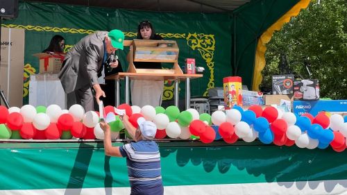 «Бүләк оту - бәхет эше», ди Сабантуйда ике зур призга ия булган Рамил Гарифуллин