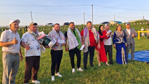 Тимершыкта узган Сабантуйны танылган сәхнә йолдызлары чыгышы бизәде