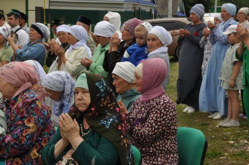 Туксан ел көттергән мәчет