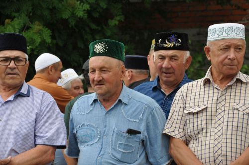 Туксан ел көттергән мәчет