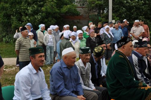 Туксан ел көттергән мәчет