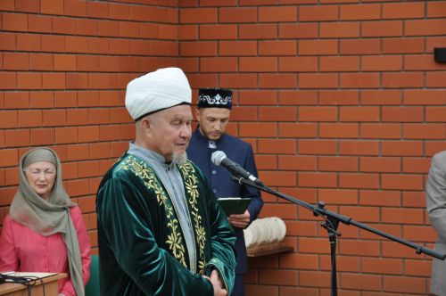 Туксан ел көттергән мәчет