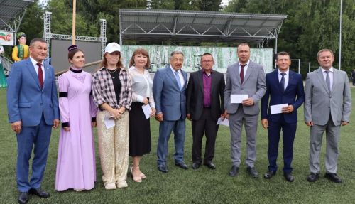 Эштә батырлар, ялда  ялкыннар