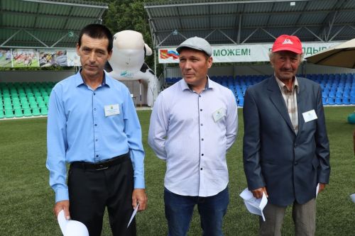 Эштә батырлар, ялда  ялкыннар