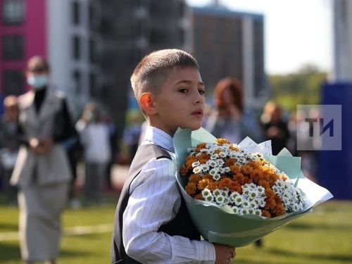 Дума ата-аналарның 1 сентябрьдә ял алу хокукын закон дәрәҗәсендә беркетергә тәкъдим итте