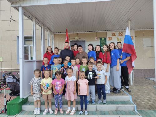 Алдынгылар хәрәкәте белән Рәсәй байрагы астында акциясе