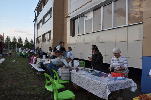 Күршеләр, күршеләр,  иң якын кешеләр...