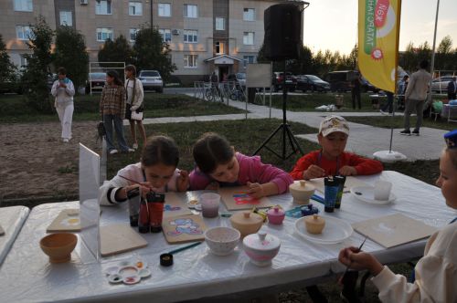 Күршеләр, күршеләр,  иң якын кешеләр...