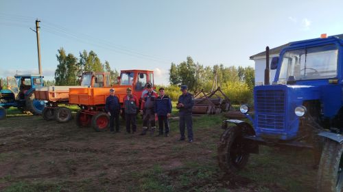 Килдебәк авыл җирлегендә үзйөрешле машиналарга техник карау булып үтте