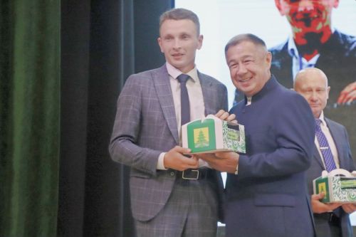 Мәгариф хезмәткәрләренең август  киңәшмәсе