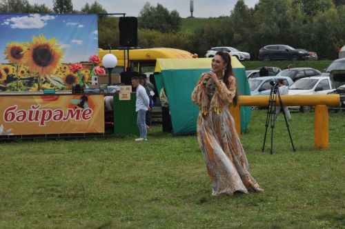 “Балның файдасын аңлап бетерсәләр, конфет янына якын бармаслар иде”