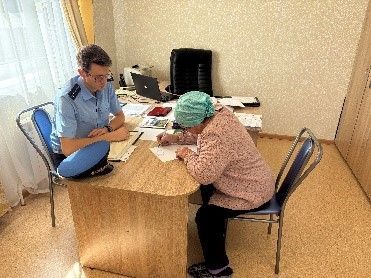 Прокурор тыңлады