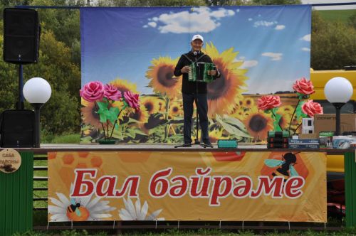 “Балның файдасын аңлап бетерсәләр, конфет янына якын бармаслар иде”