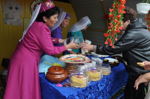 “Балның файдасын аңлап бетерсәләр, конфет янына якын бармаслар иде”