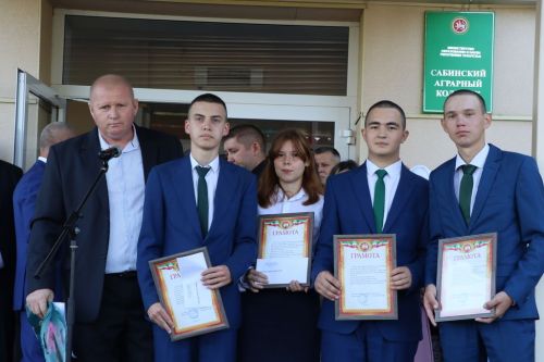 Аграр көллияттә Белем бәйрәме тантанасы