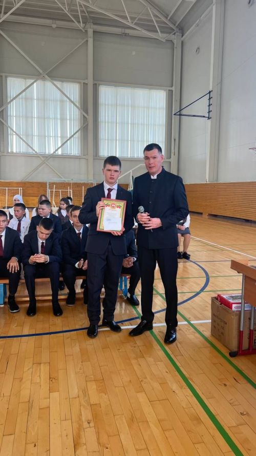 Килдебәк урта мәктәбендә Белем бәйрәме узды