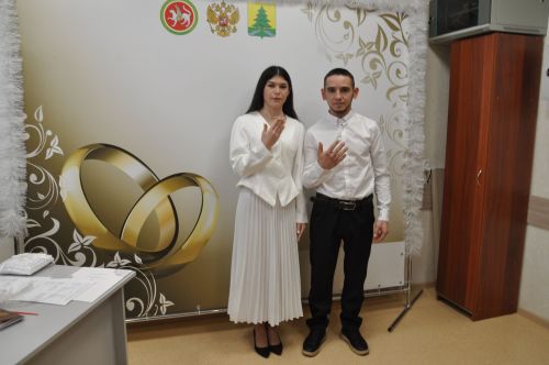 Сабада Яңа елның беренче пары язылышты