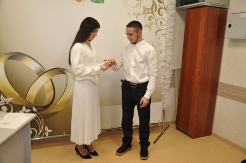 Сабада Яңа елның беренче пары язылышты