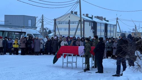 Сабада махсус хәрби операциядә һәлак булган Ленар Хуҗин белән хушлаштылар