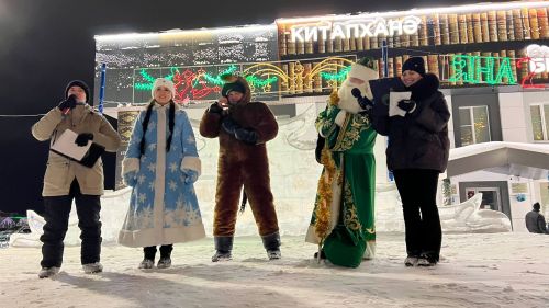 Төп чыршы янында «Сабагаз» идарәсе хезмәткәрләре оештырган бәйрәм чарасында бүген дә халык рәхәтләнеп күңел ачты (+видео)