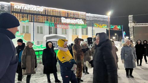 Төп чыршы янында «Сабагаз» идарәсе хезмәткәрләре оештырган бәйрәм чарасында бүген дә халык рәхәтләнеп күңел ачты (+видео)